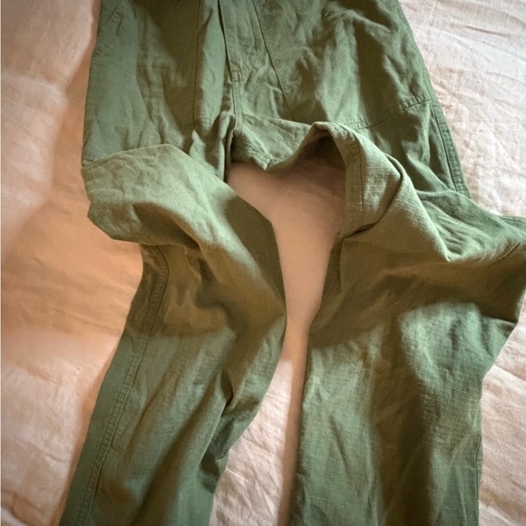 Men's Olive Green Cargo Pants - Picture 3 of 5